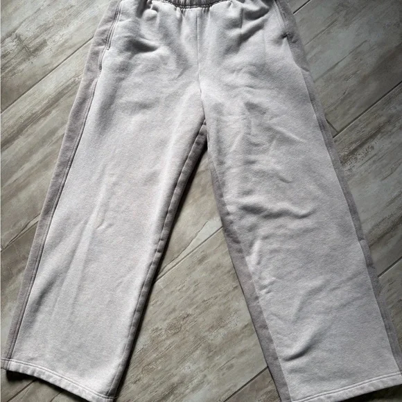 Athleta Forever Fleece Wide Leg Pants, Size M, 2 Tone Wildwood Heather - Picture 3 of 7